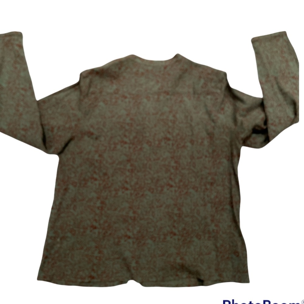 Orvis Button down shirt.  Size large - Picture 8 of 11